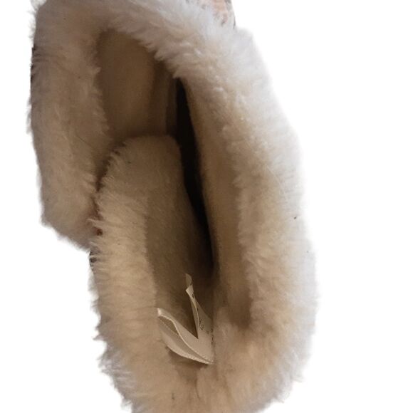 KIDS Boots Suede and Shearling  With Toggles size 11 - Picture 5 of 13